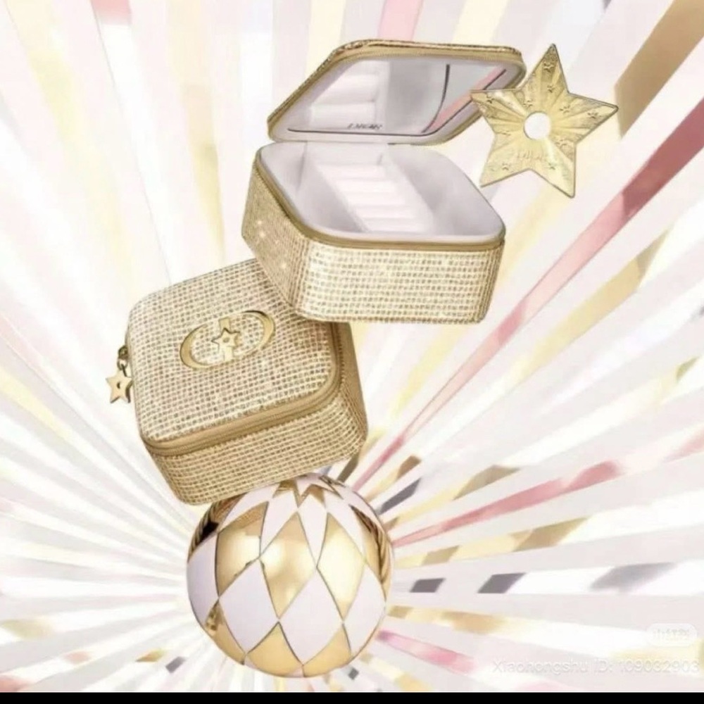 GWP Dior Beauty Jewelry Case Limited Gold Cosmetic Case (Japan) NWOT W/BOX